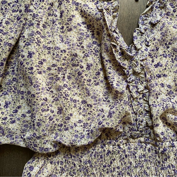 She + Sky DRESS. Brand She and Sky. Size medium. Lavender Floral print. - Picture 4 of 12